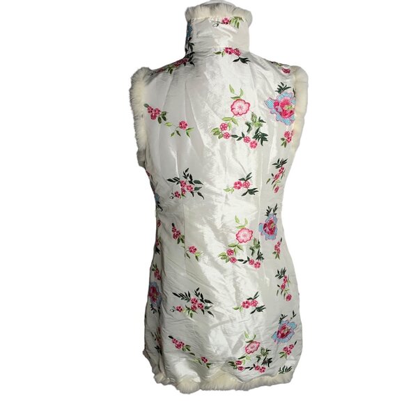 Embroidered Asian Style Vest M White Real Fur Trim Frog Buttons Zip Pockets - Picture 4 of 7